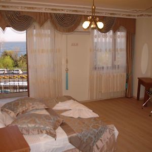 Seahouse Suites